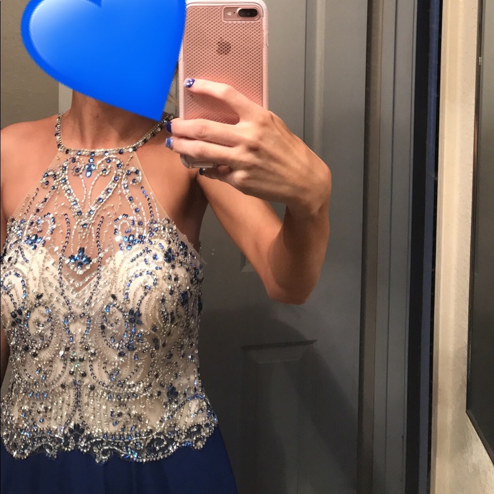 Prom dress - Picture 3 of 3